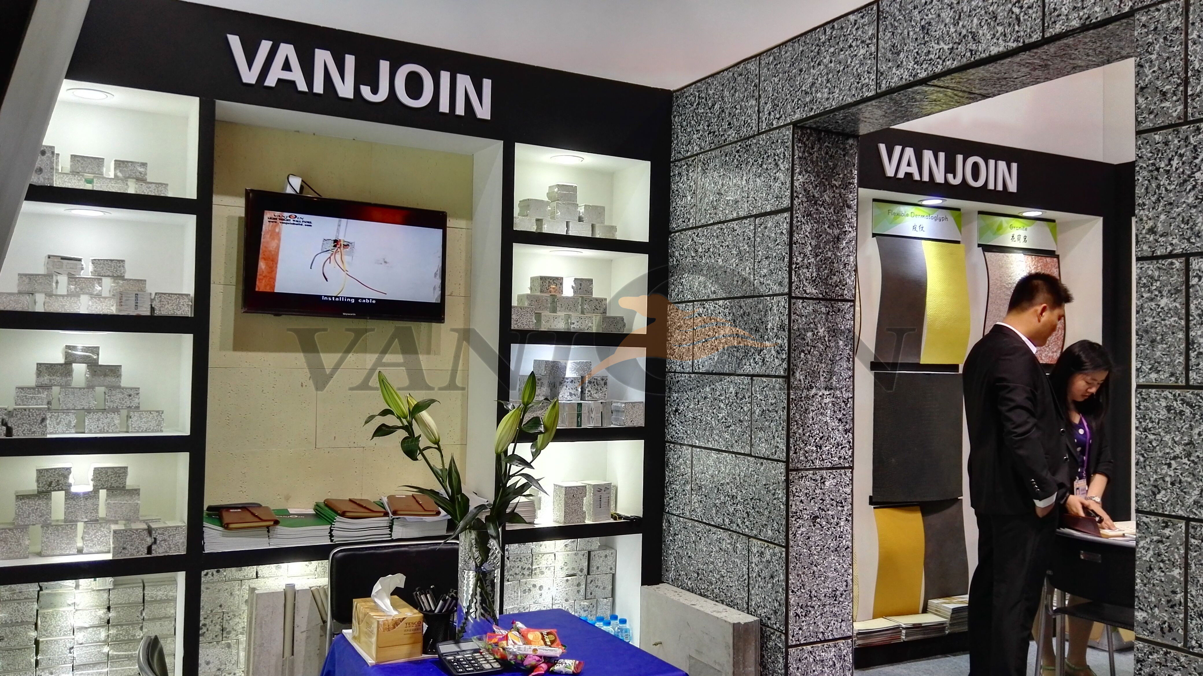 Vanjoin Group dressed up in 119th Canton Fair