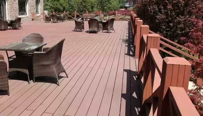 Waterproof anti-corroslon natural grain co-extrusion WPC hollow decking for patio/balcony/garden